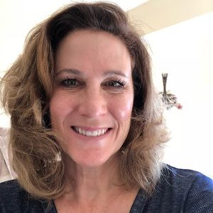 Meet your Posher, Sharon